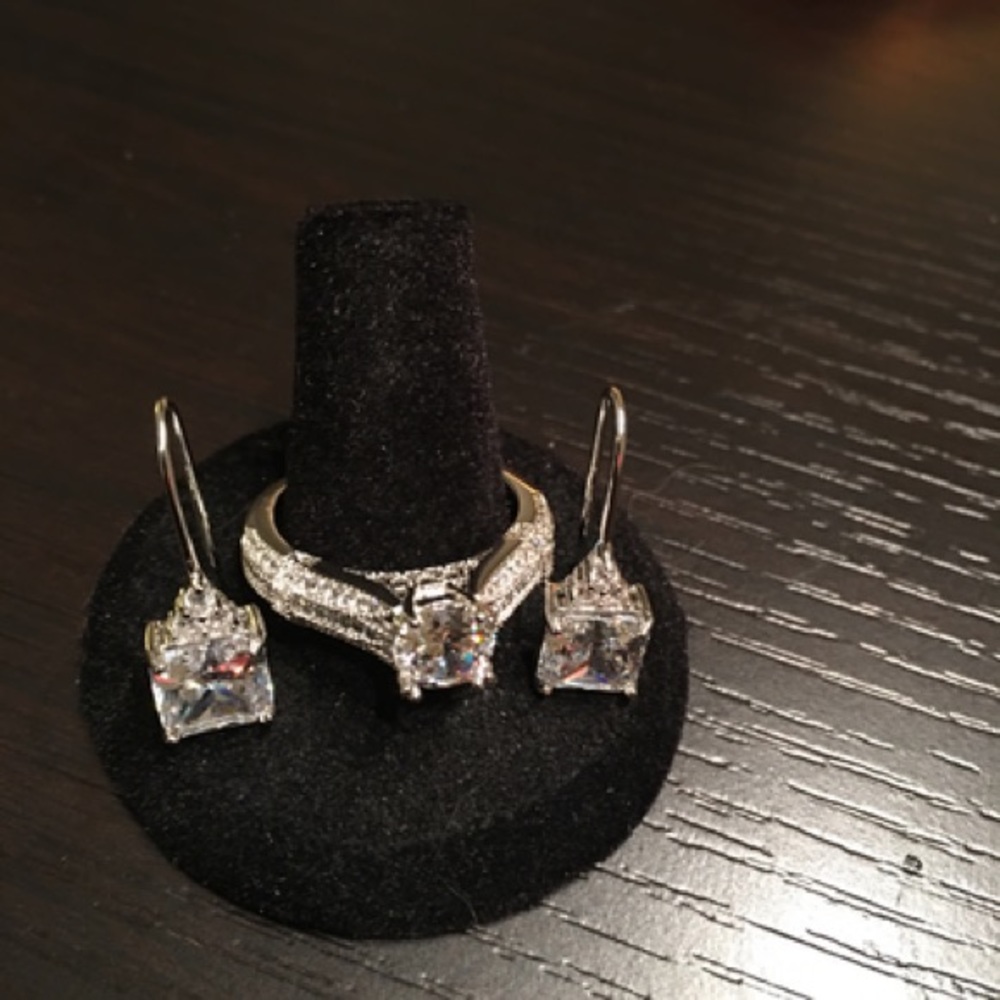 925 Sterling Silver Ring and Earrings NEW.